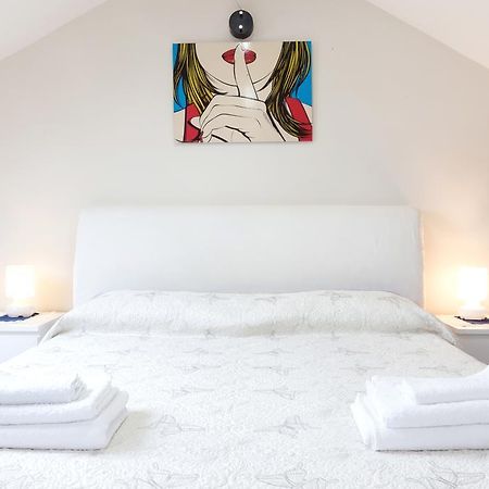 Ferienwohnung A Pochi Passi Venaria Reale Zimmer foto